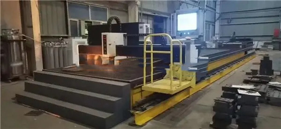 Découpeuse horizontale 120m/Min à grande vitesse de laser de fibre de longueur d'onde
