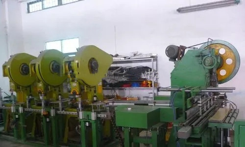 Chaîne de production de boîte de tambour de fer de ZX Corporation et de fer équipement  	fabrication d'industries
