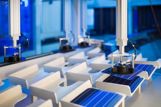 Équipement de chaîne de production de panneaux solaires Ligne de production photovoltaïque